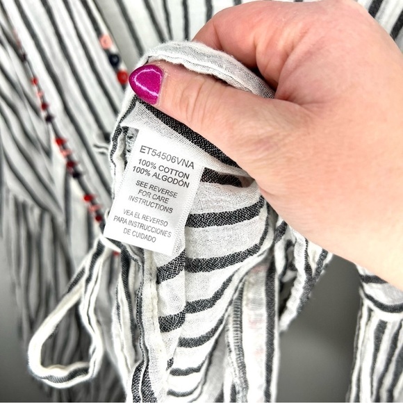 Altar’d State Cropped Stripe Wrapped Balloon Sleeve Embroidered Blouse Medium - Picture 10 of 16
